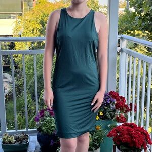 Emerald green dress • Forever 21